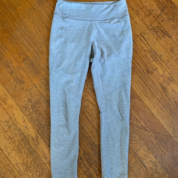 Outdoor Voices 7/8 Warmup Leggings - Picture 3 of 6